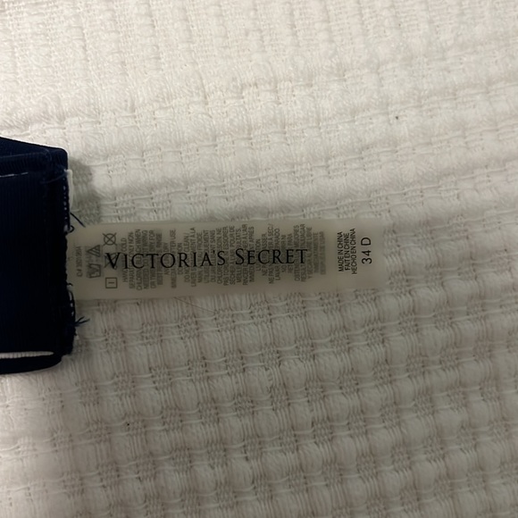 Victoria’s Secret Bikini Top - Picture 3 of 3